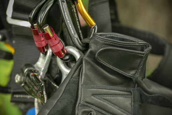 8518 RENCY Anatomically cut rappeling glove