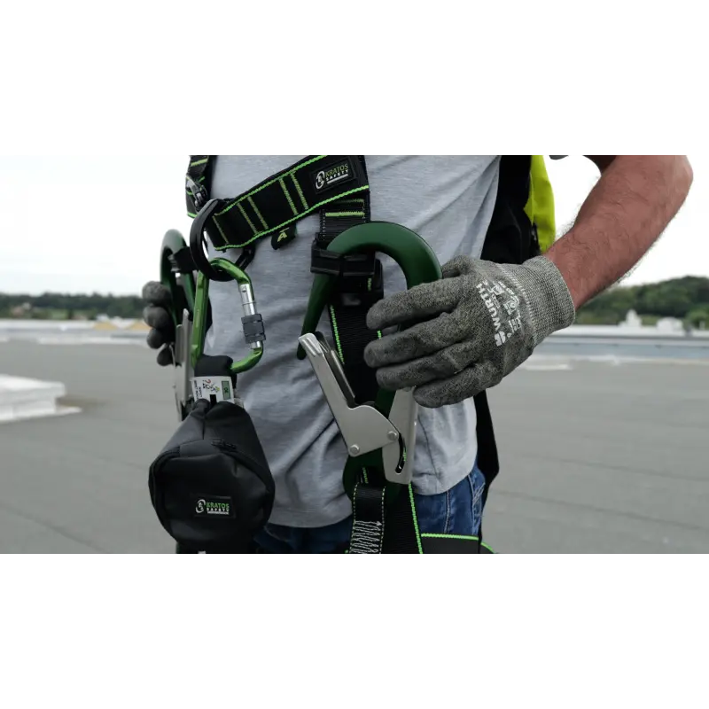 FA1030501-adventure-the-2-in-1-backpack-harness-4.webp